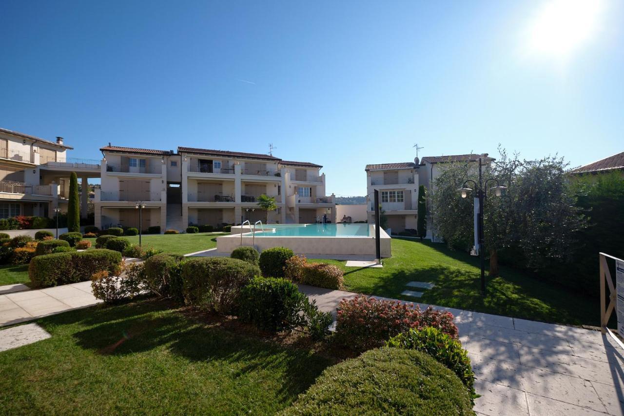 Apartmentsgarda - Corte Dei Molini Garda (Verona) Exterior foto